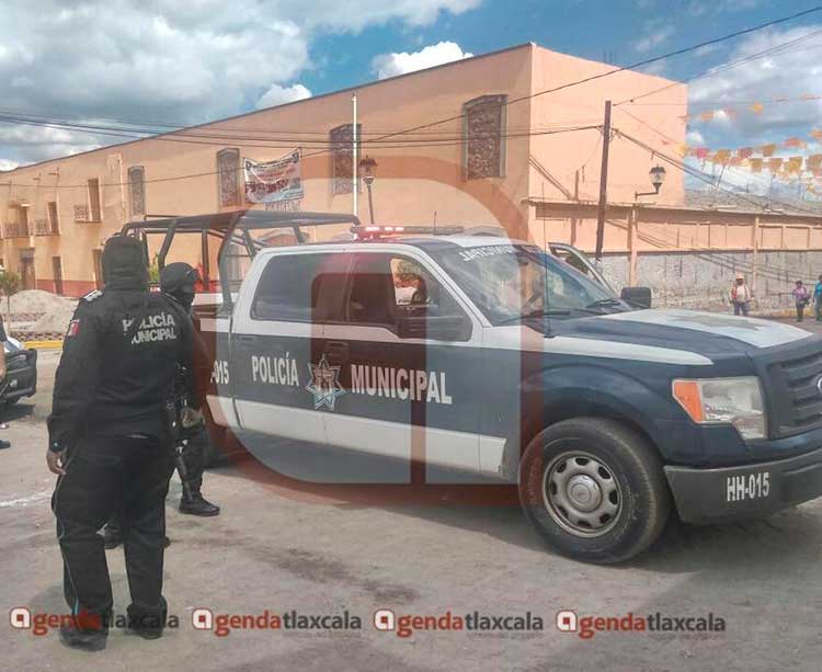 Detienen a 5 presuntos asaltantes policías de Ixtenco y Huamantla