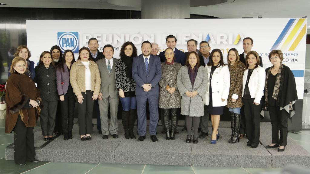 Participó Dávila en la construcción de agenda legislativa