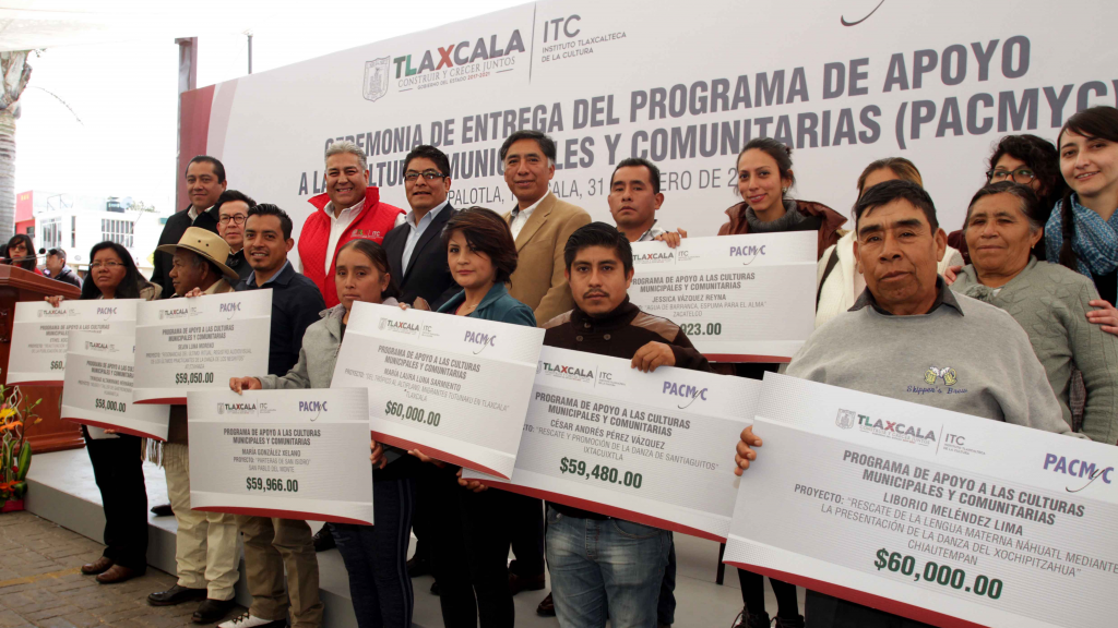 Entrega ITC apoyos a las culturas municipales y comunitarias