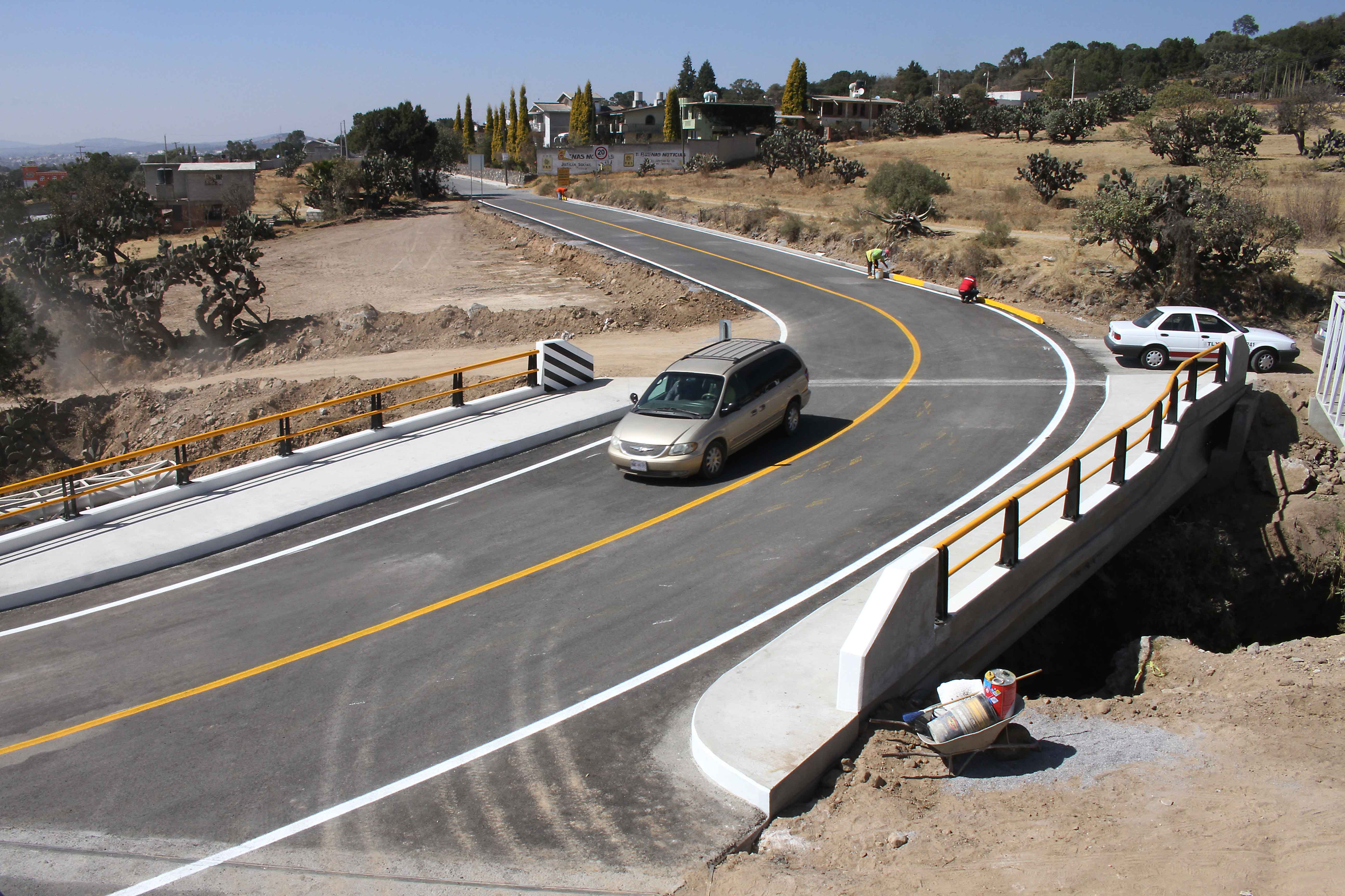 Concluye Secoduvi construcción de puente vehicular en Tetla