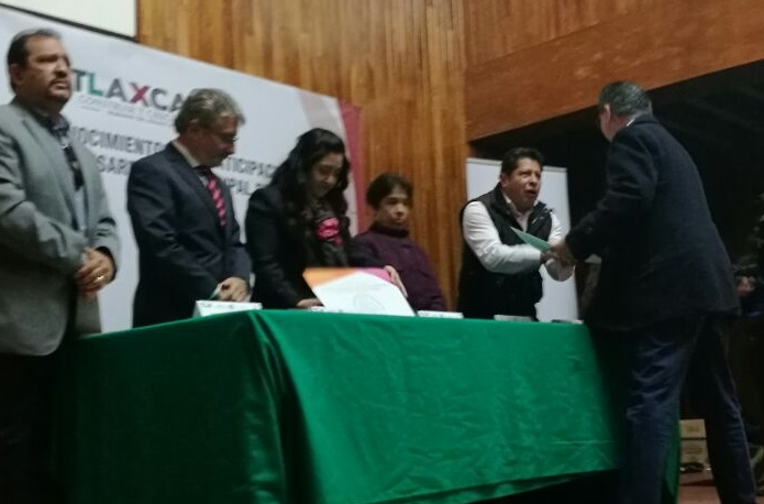 Recibe ayuntamiento de Tlaxcala reconocimiento del INAFED