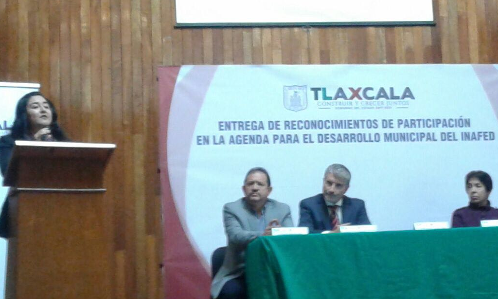 Recibe Tequexquitla reconocimiento de Agenda