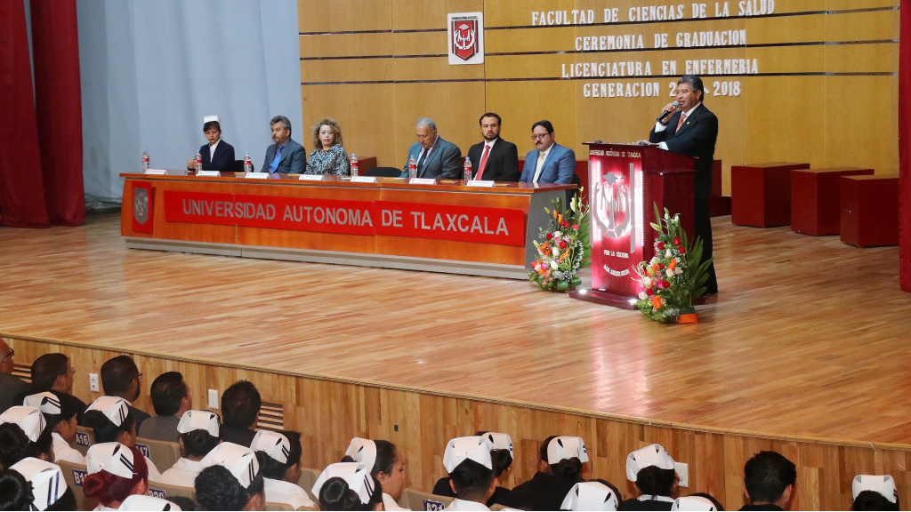 Efectuó UAT graduación de la Licenciatura en Enfermería