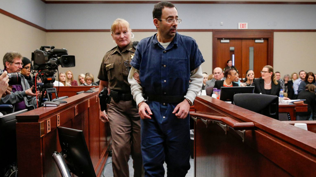 El ‘caso Nassar’ fuerza la dimisión de tres directivos