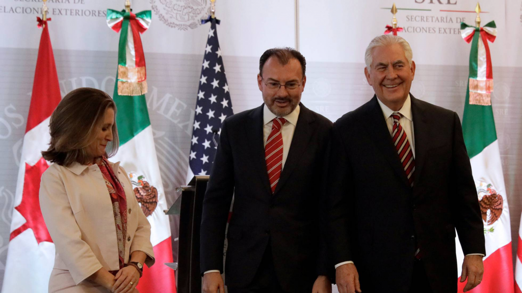 Tillerson pide a México “prestar atención”