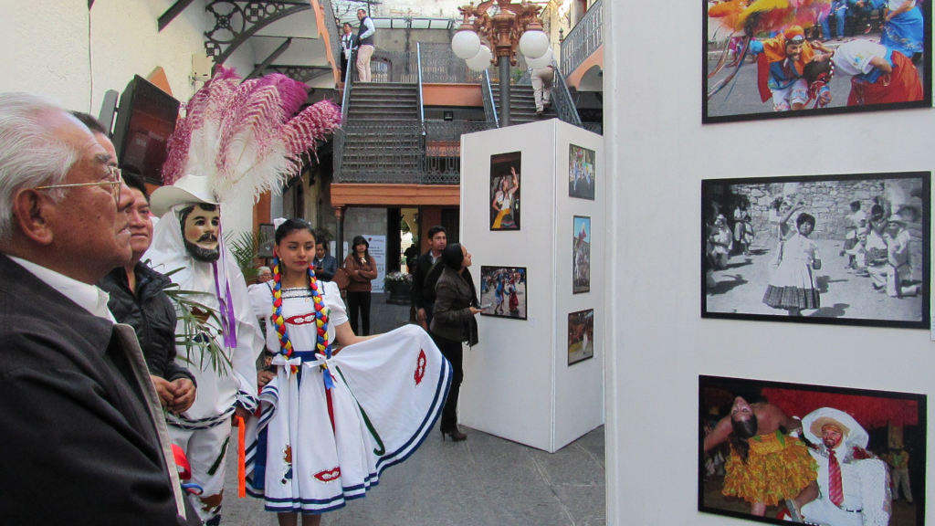 Inauguran en el ayuntamiento de Tlaxcala la exposición itinerante