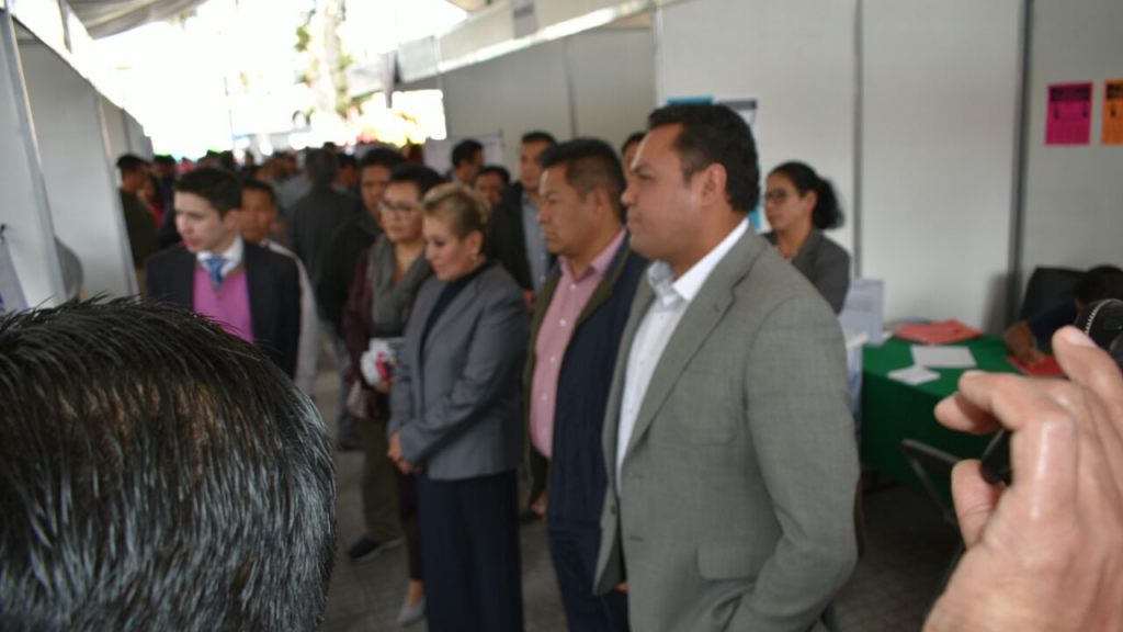 Ofrecen 400 vacantes en Feria del Empleo