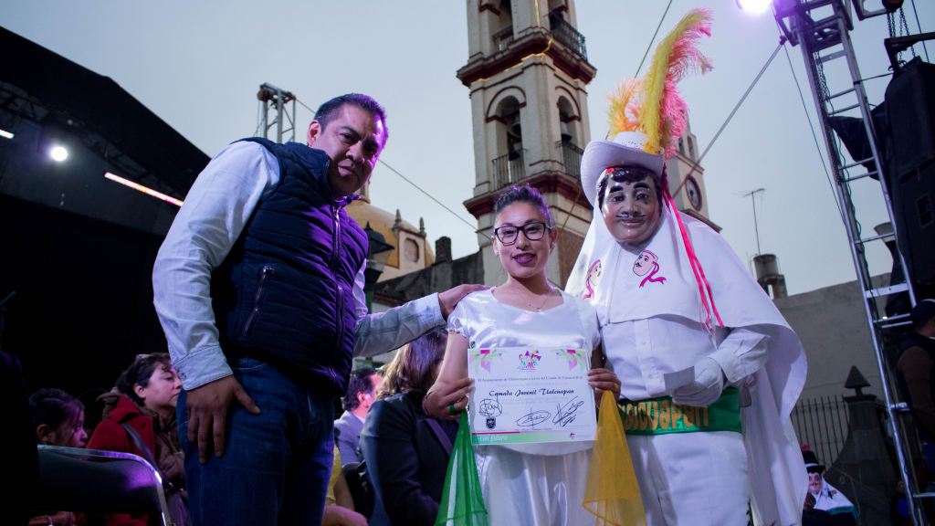 Desfile de camadas en Chiautempan