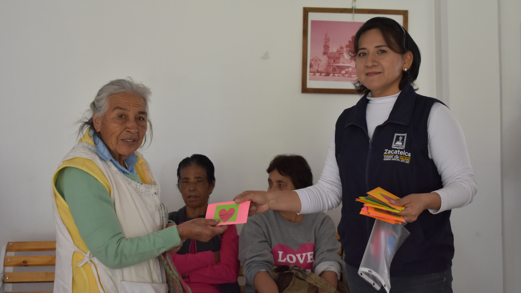 El Club del Adulto Mayor realiza convivencia del Amor y la amista