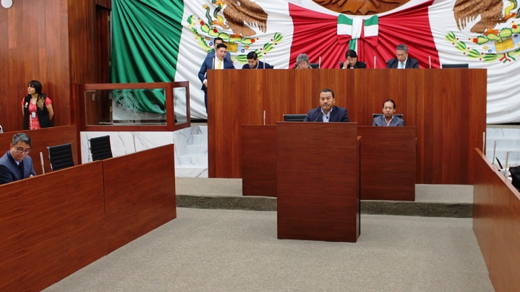 Autorizan a ejecutivo estatal