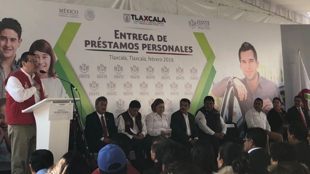 Trato humano a pacientes, pide director de Issste a trabajadores