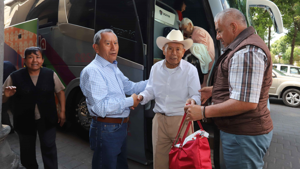 Concluye DAM segunda reunión de tlaxcaltecas con familiares EUA