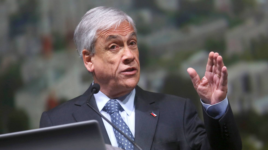 Piñera apunta a la clase media para proyectar a la derecha