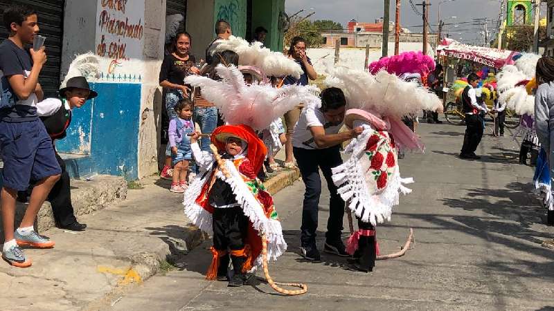 El relevo generacional con el Carnavalito