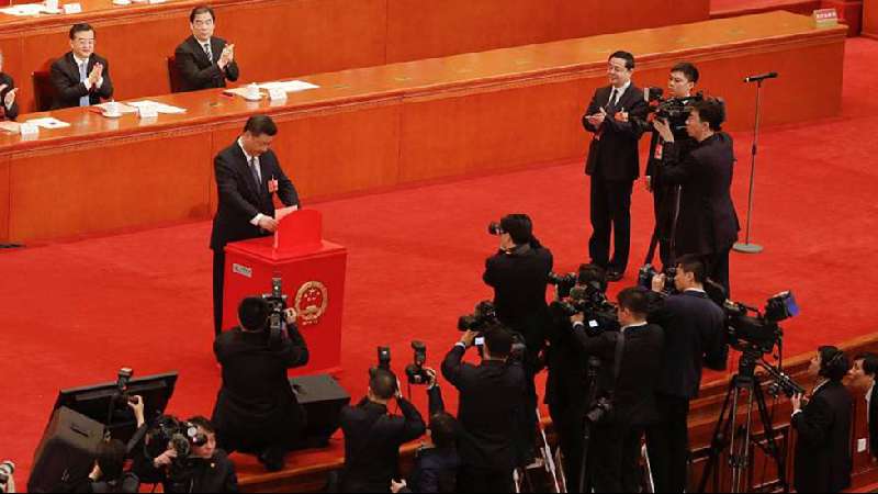 China da el “sí” a una nueva era de líder todopoderoso