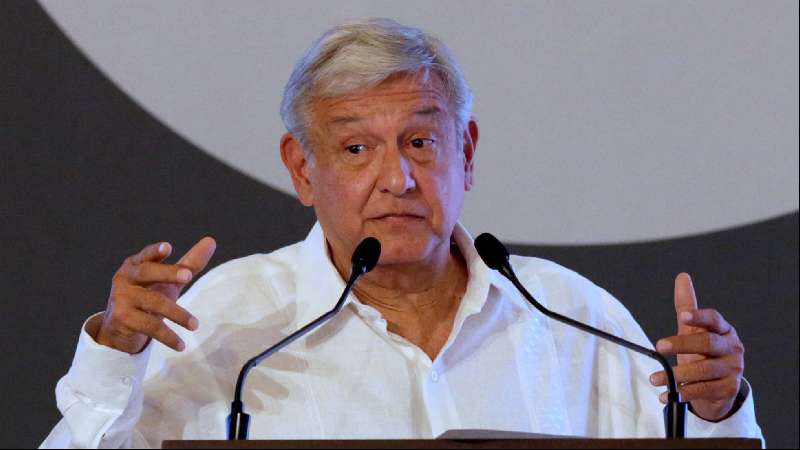 Obrador rechaza participar en más debates como exigen Anaya