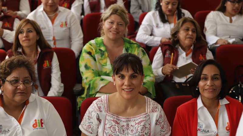Inaugura Sandra Chávez taller de justicia integral