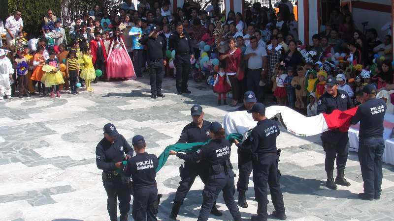 Cuaxomulco conmemora el benemérito de las Américas