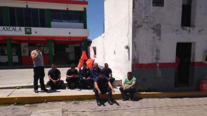 Realizan paro policías de Teacalco por destitución de su director