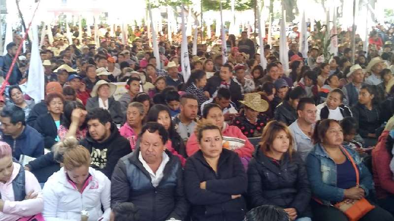 Campesinos comprometen a candidatos de Morena
