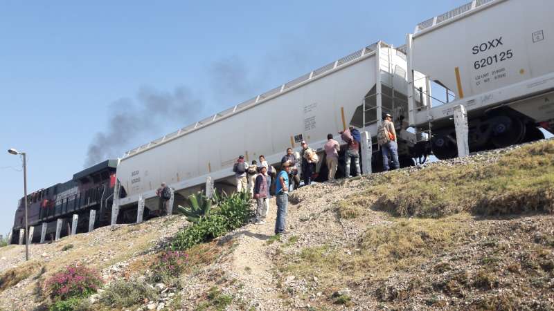 Trabada por diputados Ley para ayudar a migrantes