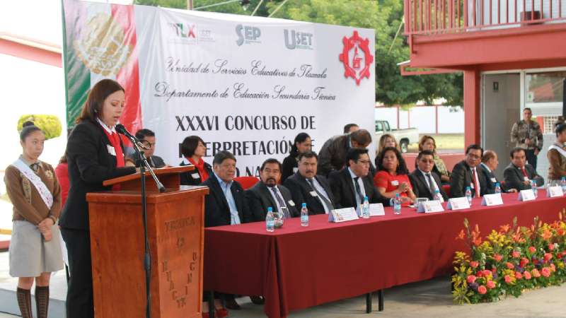 Fomentan valores patrios, realizan concurso de himno nacional