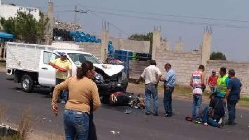 Choque de unidades deja motociclista herido