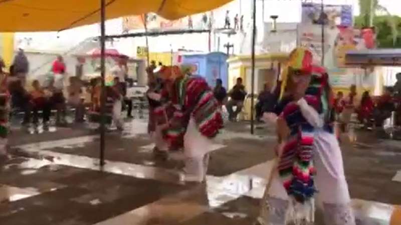 Presentación de Ballet Folklórico en Xicohtzinco