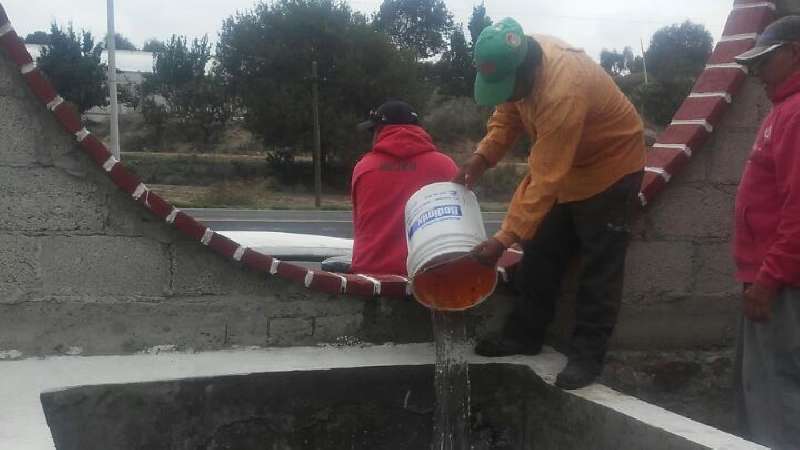 Limpieza interna y externa en el panteón de Tequexquitla