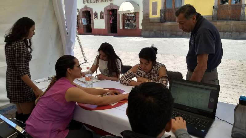 Funcionarán sábado y domingo las mesas de registro para la beca