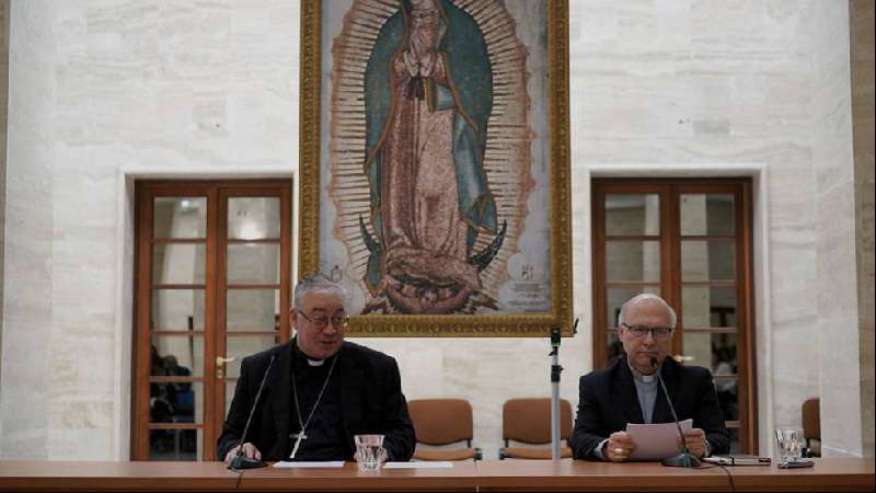 Todos los obispos chilenos presentan su renuncia ante el Papa