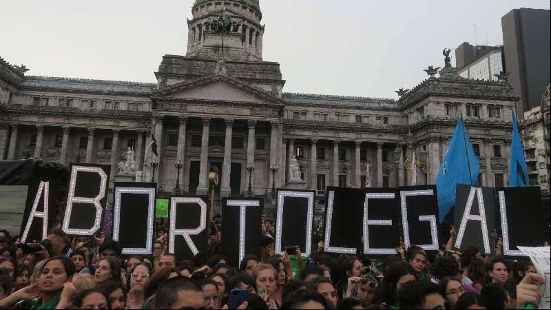 Niña de 10 años violada y embarazada agita el debate del aborto