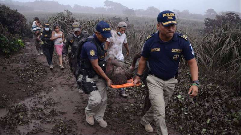 El volcán de Fuego en Guatemala deja al menos 25 muertos