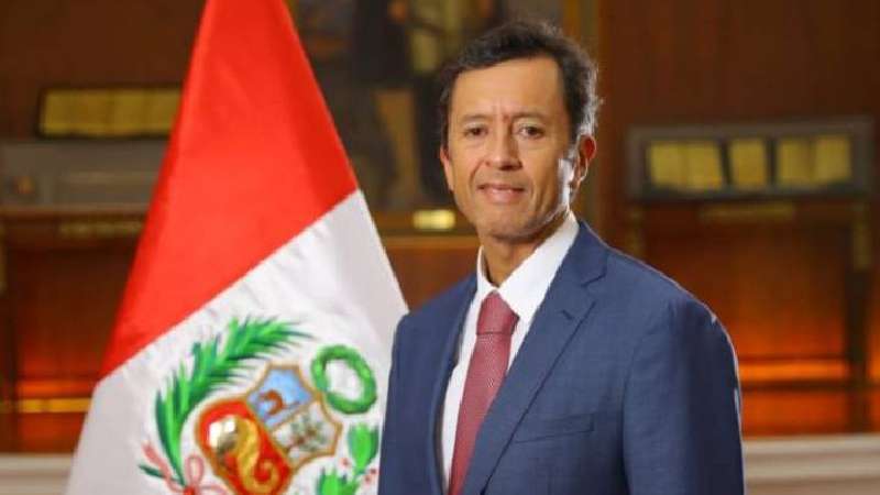 Dimite el ministro de Economía peruano