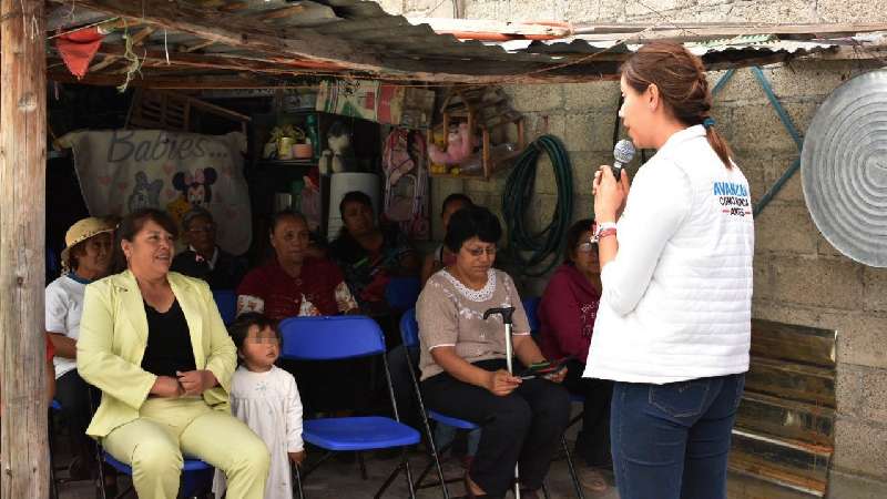 Ampliar programas sociales: Sandra Corona Padilla