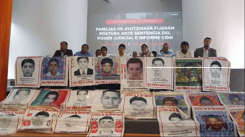 Un juez tumba los procesos contra dos acusados del caso Iguala