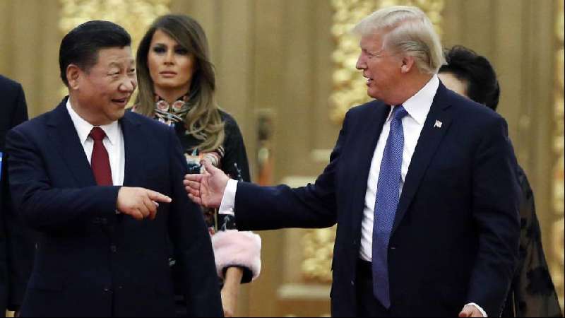 Trump aprueba los aranceles sobre China y amenaza con más