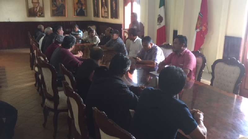 Transportistas llegan a acuerdos con autoridades de Chiautempan