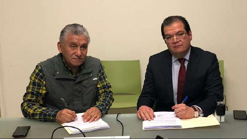 Firman convenio para mejorar vivienda en Huamantla