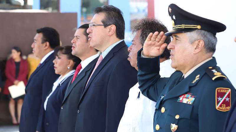 Encabeza Marco Mena conmemoración del Día del Abogado