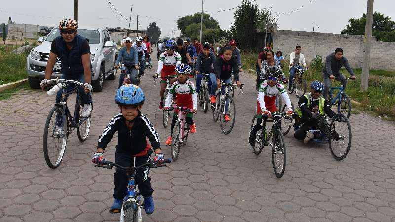 Apoya Zacatelco a Cometas Kids para justa ciclista Internacional