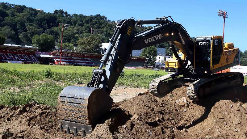 Inicia Secoduvi construcción de graderío principal en estadio