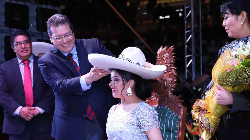 Asiste Marco Mena a inauguración de la feria de Huamantla 2018