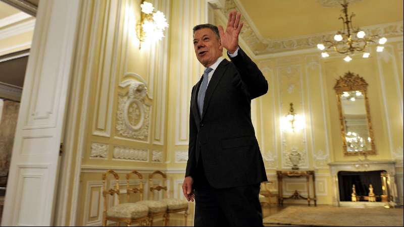 Santos pide a su sucesor que defienda los acuerdos de paz