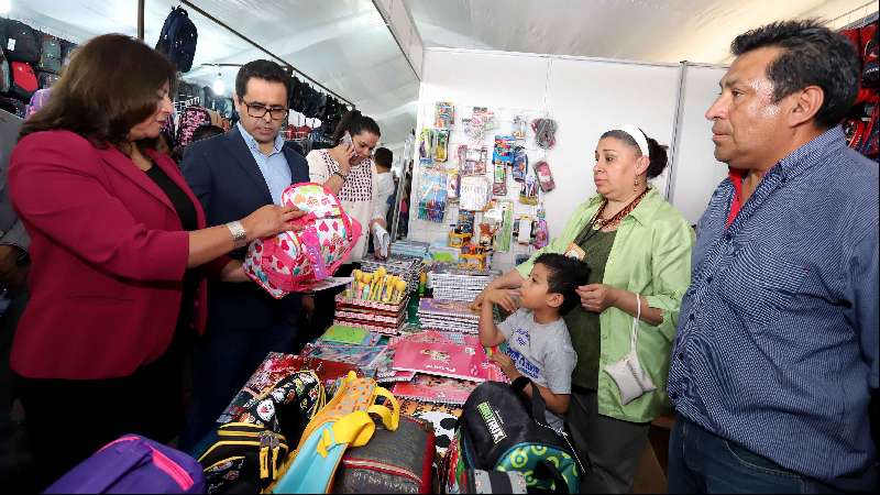 Inaugura SEP feria de regreso a clases 2018