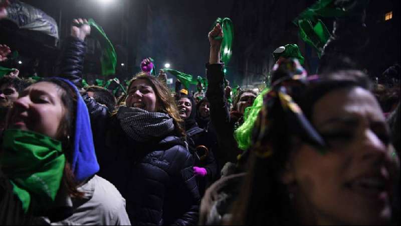 El rechazo del Senado a la legalización del aborto en Argentina