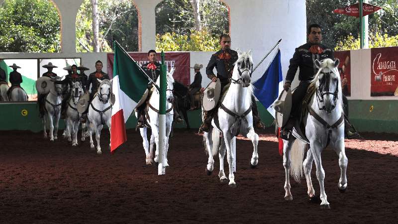 Feria Cuapiaxtla 2018 caballos de alta escuela Pedro Domecq