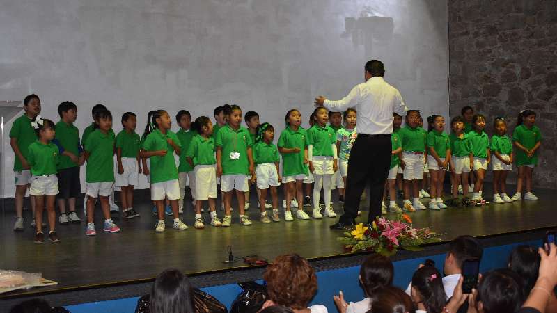 Clausuran cursos de verano 2018 de CEBIS y UBR Zacatelco