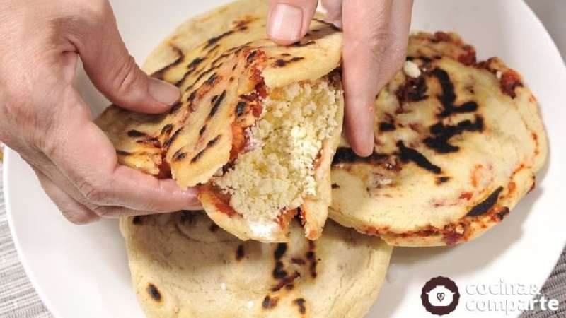 Gorditas de chicharrón