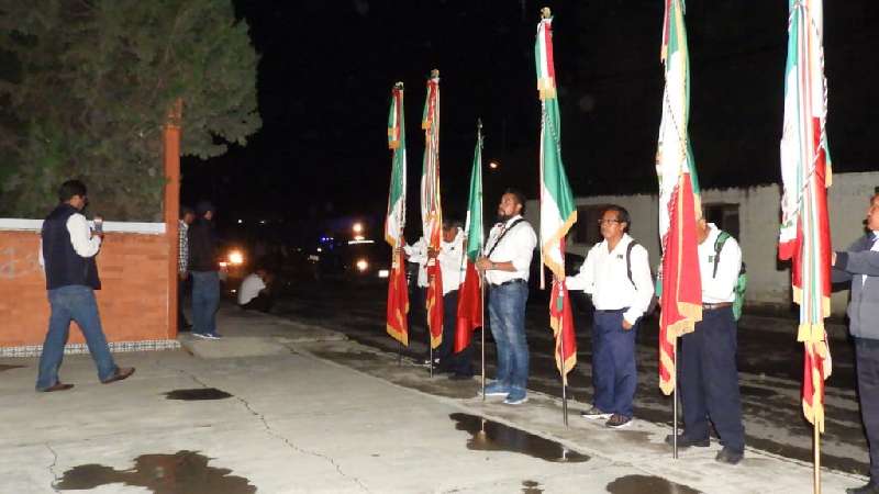 Inician fiestas patrias en Teolocholco